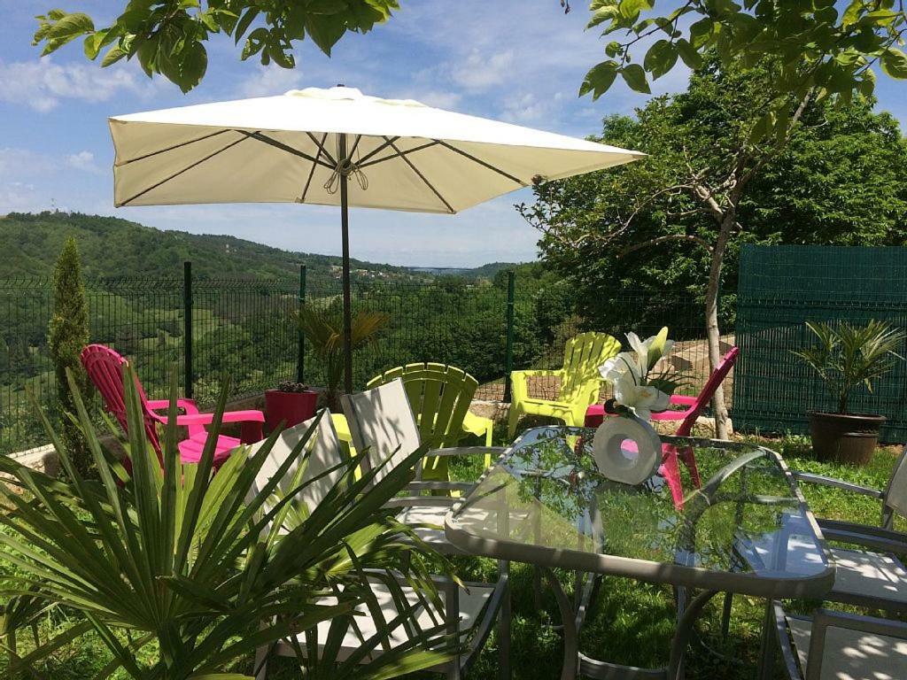 Villa Maison Blanche Tulle 1 A 4 Personnes Exterior photo